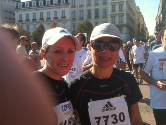séverine et carine  ont fini ensemble en 2h06 min et 03 s  bavo !!!!!!